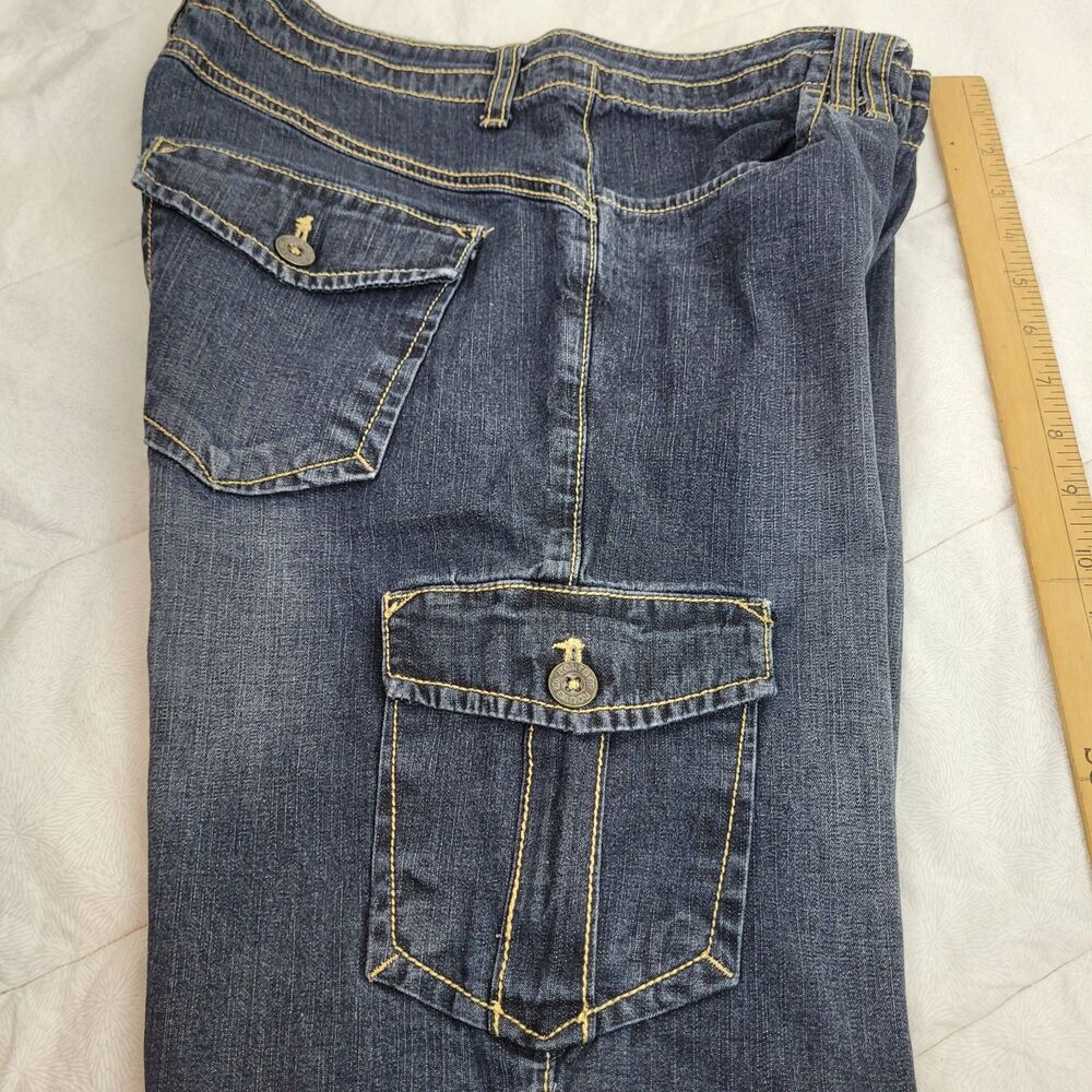 Route 66 Women's dark denim Bermuda cargo shorts Mid Rise Sz 7/8 casual summer - Picture 7 of 10